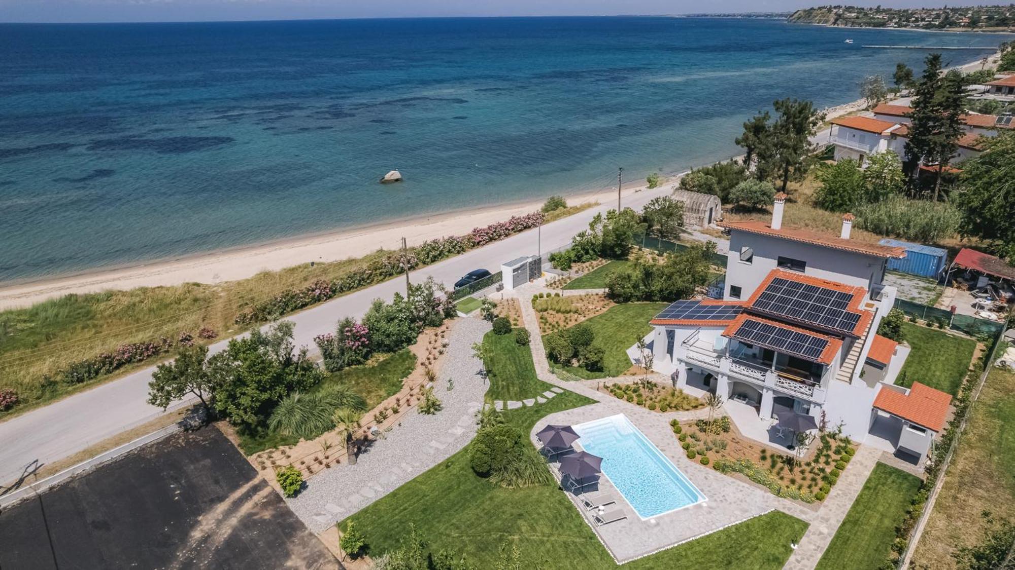 Electra Beachfront Suites, Nea Irakleia Exterior photo